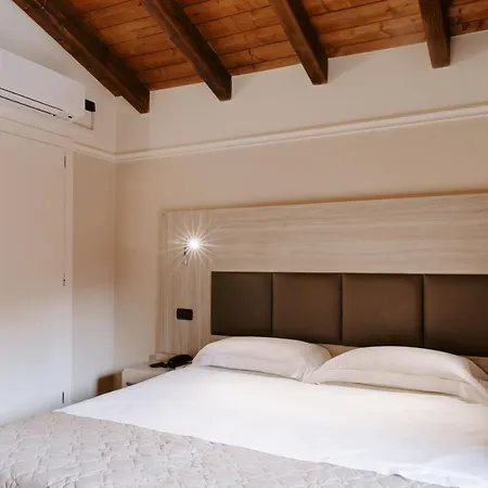 Santa Maria Maddalena Casa di campagna Budrio (Bologna)