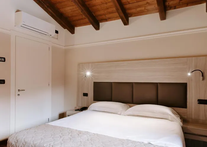 Santa Maria Maddalena Kır Evi Budrio (Bologna)